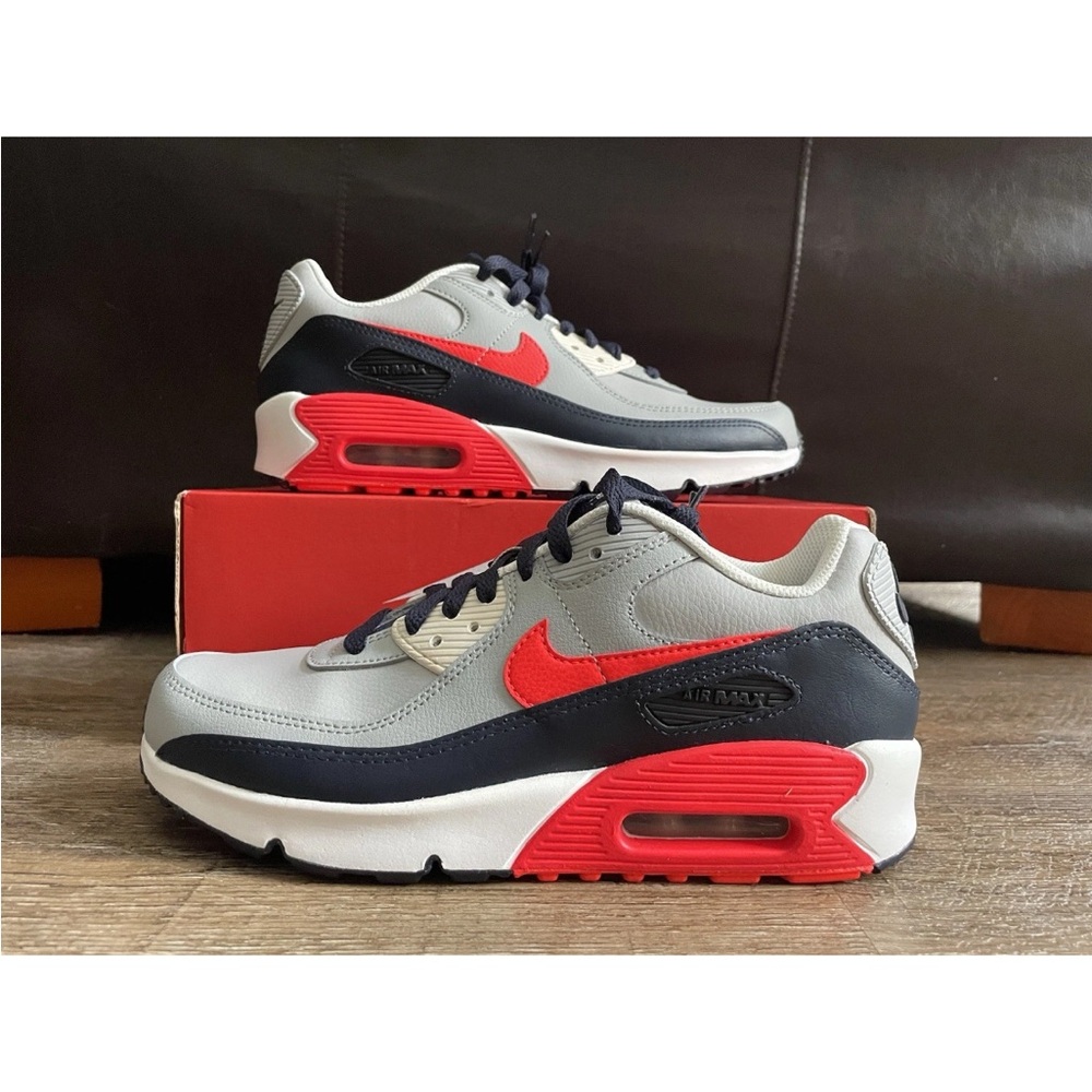 Nike Air Max 90 LTR Shoe Size 6Y Lt Smoke Grey CD6864-021